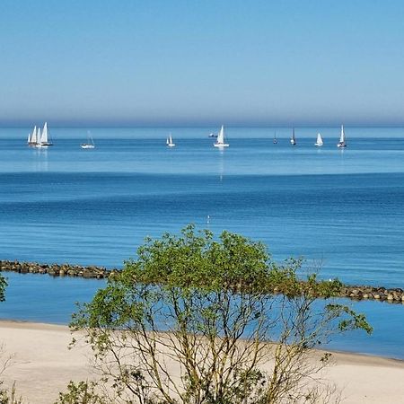 Apartament Morskie Widoki Natural Baltic Darlowko Esterno foto